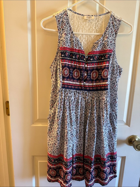 Umgee Dresses & Skirts - Umgee White Floral Print Mini Dress with Navy and Red Accents